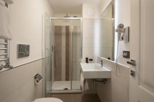 Koupelna v ubytování Fragrance Hotel St. Peter