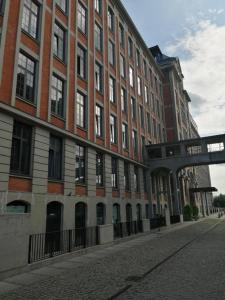 Budova, v ktorej sa apartmán nachádza