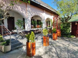 Vrt ispred objekta Hotel Oswaldo