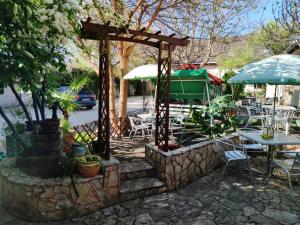 Vrt ispred objekta Hotel Oswaldo
