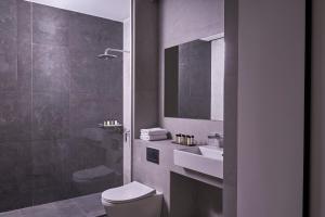 A bathroom at Hestia - Dimitressa 4