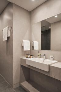 A bathroom at Hestia - Dimitressa 4