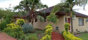 Gallery image of MTHUNZI LODGE HAZYVIEW in Hazyview