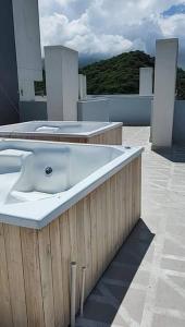 Foto sihtkohas Gaira asuva majutusasutuse Con Piscina, Cómodo y acogedor Apartaestudio en el rodadero galeriist
