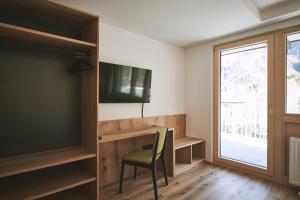 A television and/or entertainment centre at Brandnerhof