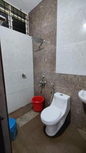 Gallery image of BEACH faceing rooms with private beach in Kalyānpur