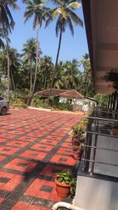 Gallery image of BEACH faceing rooms with private beach in Kalyānpur