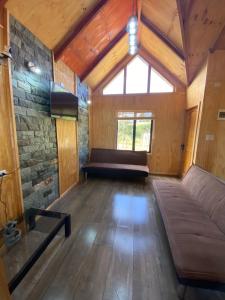 Μια τηλεόραση ή/και κέντρο ψυχαγωγίας στο Cabañas Francisca