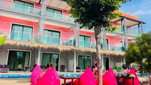 Gallery image of Pinky Bungalow Resort - SHA Extra Plus in Ko Lanta