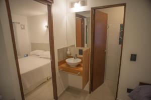 Et badeværelse på Amares Apart - Departamentos 4 y 5 + 17 billeder