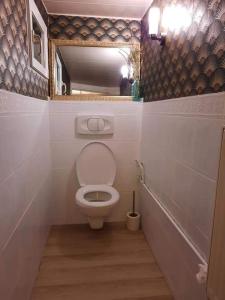 Ένα μπάνιο στο Chambre d'hôtes Le Relais de Belloy +35 φωτογραφίες