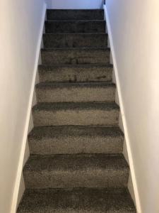 Fotografie z fotogalerie ubytování Lovely 3 Bedroom Entire Home With Street Parking - Close to NEC, BHX Airport - Sleeps 6 Guests IDEAL FOR CONTRACTORS & FAMILIES v Birminghamu