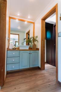 Η κουζίνα ή μικρή κουζίνα στο Wellnesshaus Bed and Breakfast