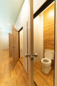 Bagno di The Dorm Hostel