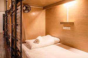 Letto o letti in una camera di The Dorm Hostel