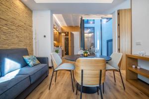 Posedenie v ubytovaní Olivia Suites Apartments