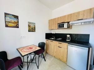 Fotografia z galérie ubytovania Joli Studio avec balcon Centre ville - NEG3 v Cannes