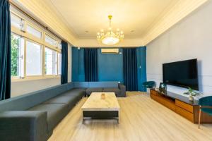 TV a/nebo společenská místnost v ubytování Romatic Venice Homestay