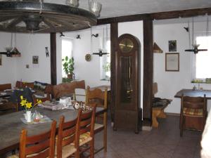 Restorāns vai citas vietas, kur ieturēt maltīti, naktsmītnē Der Schnuckenhof
