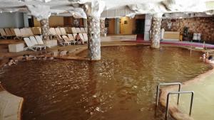 Bazén v ubytování Pam Thermal Hotel Clinic & Spa nebo v jeho okolí