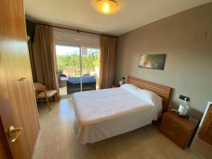 Posteľ alebo postele v izbe v ubytovaní Golden Beach 205