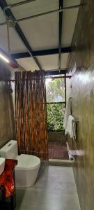 Koupelna v ubytování Oasis Glamping Tena Cun Vía La Mesa Anapoima