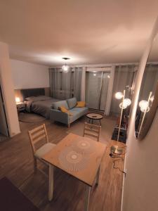 Zdjęcie z galerii obiektu Lumineux studio au bord du col w mieście Saverne
