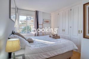 A bed or beds in a room at Les brises 2 Apartament per 4 persones amb vistes a la badia de S'Agaró