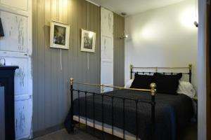 Chambres d'hôtes Vue sur la Muraille de Sens客房内的一张或多张床位