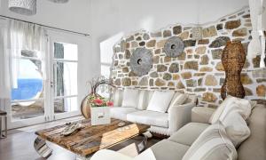Część wypoczynkowa w obiekcie Luxurious Villa in Mykonos with Pool
