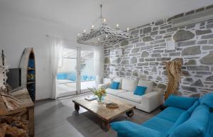 Część wypoczynkowa w obiekcie Luxurious Villa in Mykonos with Pool