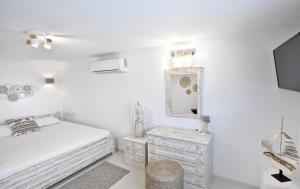 Łóżko lub łóżka w pokoju w obiekcie Luxurious Villa in Mykonos with Pool