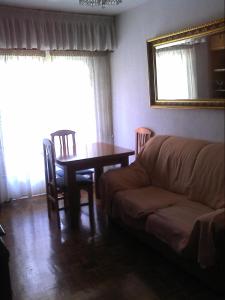 Zdjęcie z galerii obiektu HAB room 1 WIFI Vista Alegre w Madrycie