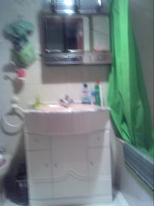 Zdjęcie z galerii obiektu HAB room 1 WIFI Vista Alegre w Madrycie