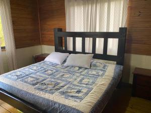 Postel nebo postele na pokoji v ubytování VILLA LOMAS LINDAS + 26 fotografií