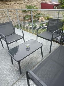 Balcon ou terrasse dans l'établissement Gîte Mont Saint Michel Beauvoir