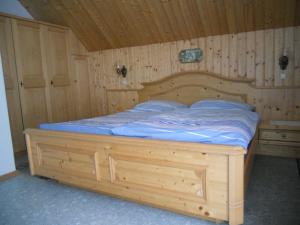 Postel nebo postele na pokoji v ubytování Ferienwohnungen/Holiday Apartments Lederer