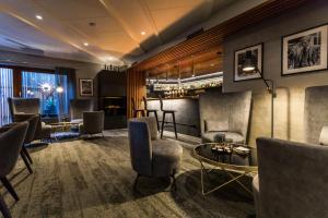 A seating area at Landidyll-Hotel Nudelbacher