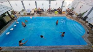 Bazén v ubytování Palolem Inn nebo v jeho okolí
