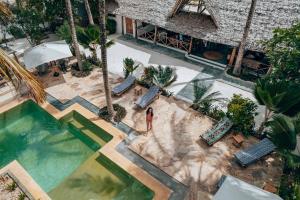 Bazén v ubytování Sahari Zanzibar nebo v jeho okolí