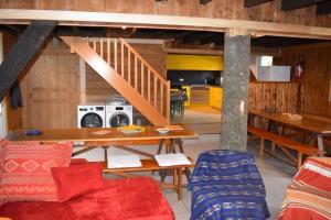 Posedenie v ubytovaní Gîte de Montagne "Les Ecorces"