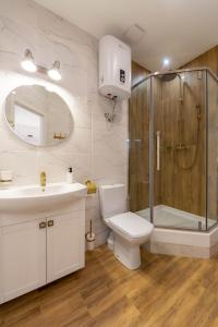 Bilik mandi di Idea Design Apart-Hotel Chykalenka