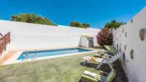 The swimming pool at or close to Chalet Algar by Ruralidays