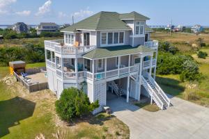 Gallery image of Lady of the Lowlands 458 in Rodanthe