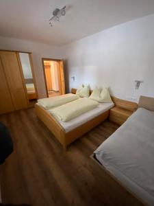 Letto o letti in una camera di Pernerhof