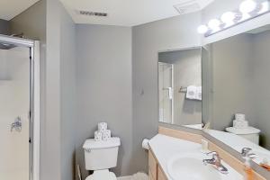 Ένα μπάνιο στο Park Pointe Mutual