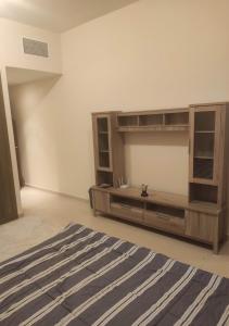 Fotografie z fotogalerie ubytování Super comfortable master bedroom in shared apartment v destinaci Adžmán