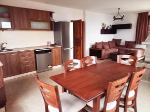 A kitchen or kitchenette at Farmhopping Village