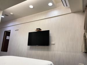 Televisyen dan/atau pusat hiburan di Jung Shin Hotel
