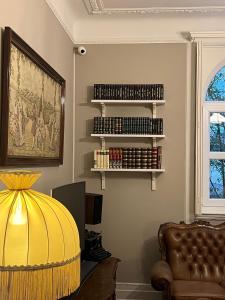 Casinhas no Carolina - Hostel的休息区